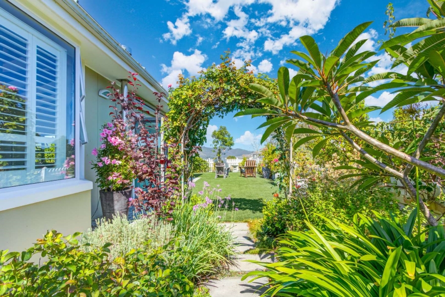 3 Bedroom Property for Sale in Hunters Estate Western Cape